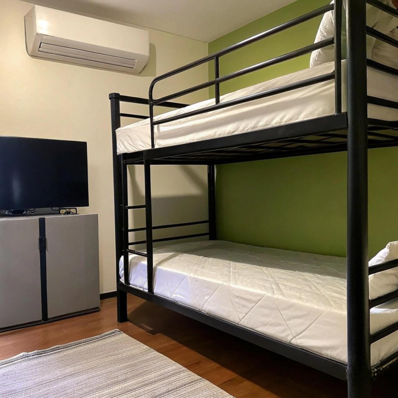 逢甲柏斯青年旅棧 Apartment Тайджун Екстериор снимка