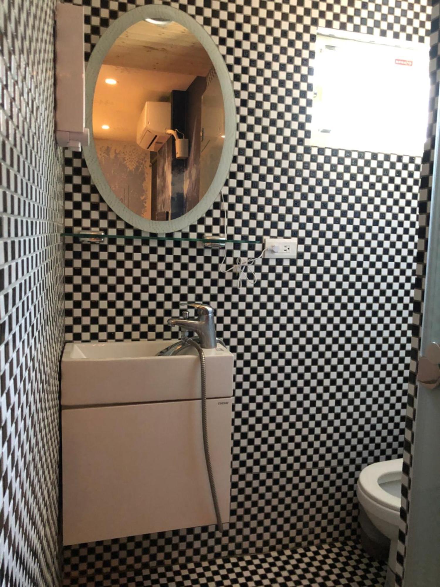 逢甲柏斯青年旅棧 Apartment Тайджун Екстериор снимка